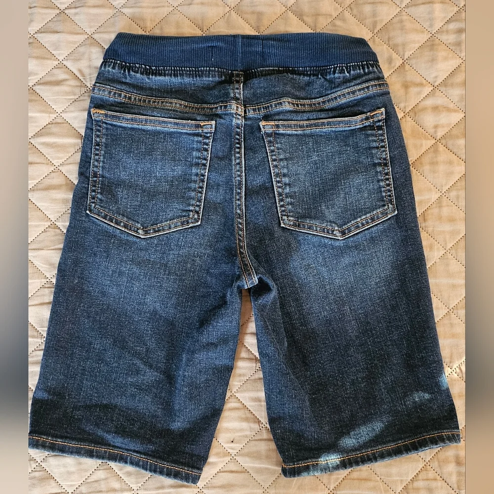 Boys size Large (10-12) denim shorts, Old Navy karate slim